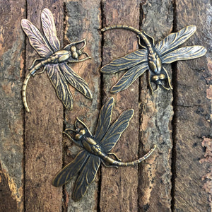 "Dragonfly in Motion" Antique Brass Pendant (32mm x 46mm)