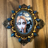 The Queen of Hallow's Eve / Kit No. 324