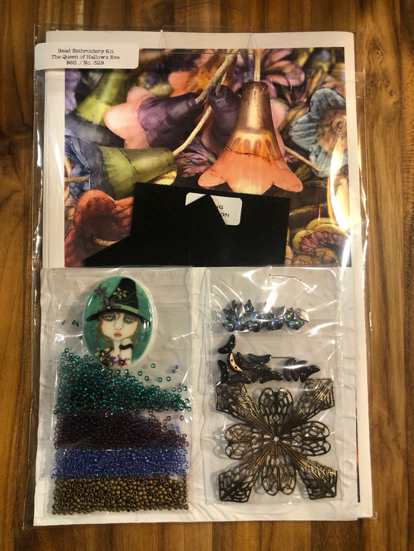The Queen of Hallow's Eve / Kit No. 329