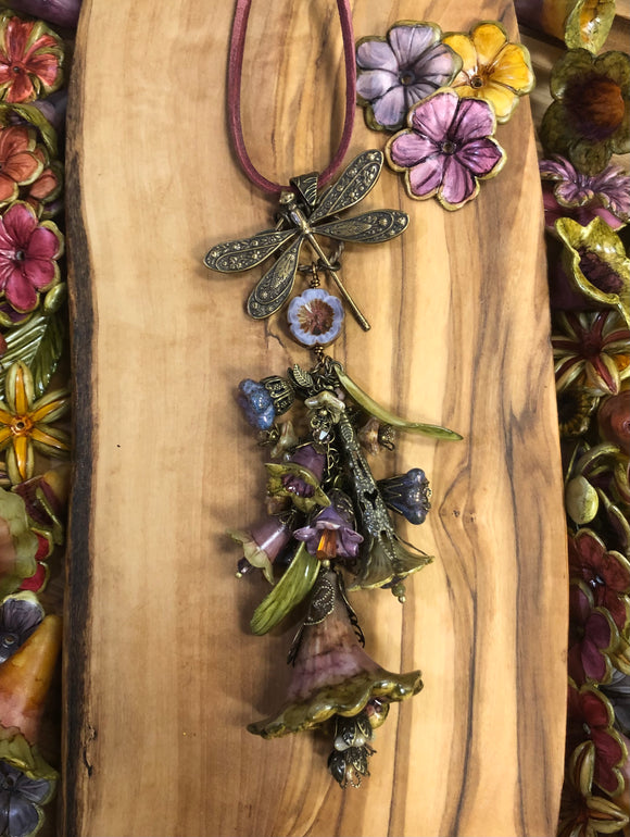 Dragonfly Pendant Example (NFS)