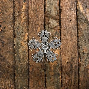 "Large Snowflake" Antique Silver Filigree (33mm)