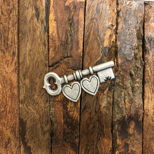 "Key to My Heart" Antique Silver Pendant (21mm x 44mm)