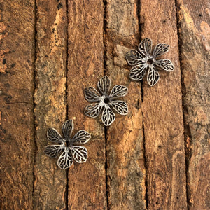 "Small Pinwheel" Antique Silver Filigree (22mm)